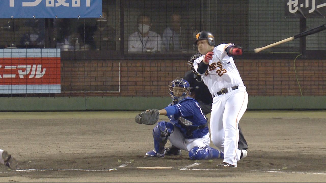 岡本のバット投げ！」巨人・岡本和真のバットが中日ベンチを強襲！（2022年6月29日掲載）｜日テレNEWS NNN