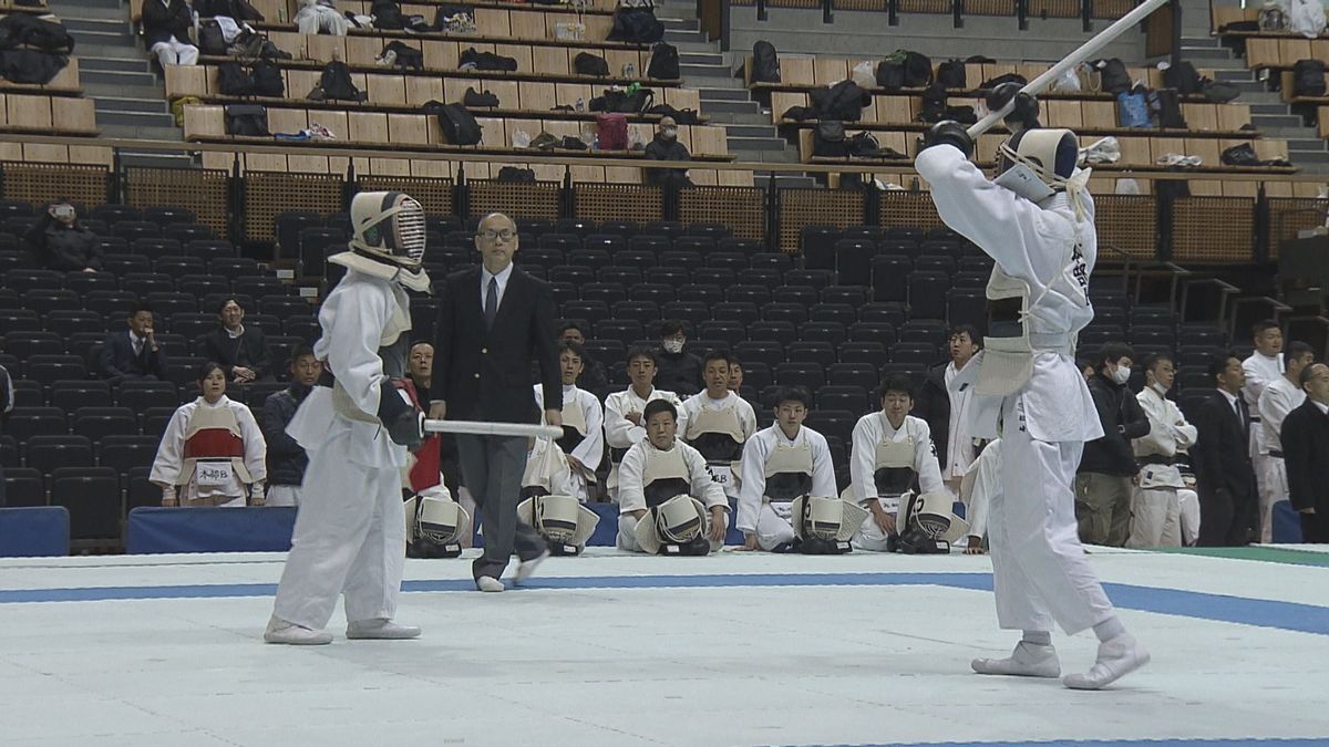 犯人制圧に用いる「逮捕術」の大会 警察官230人が日頃の訓練成果競う