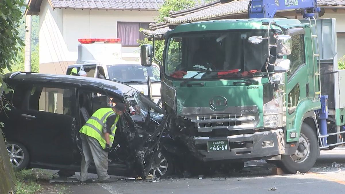 国道でトラックと軽乗用車が正面衝突　70代の女性が死亡　大分県日田市