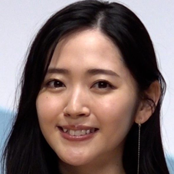 鈴木愛理　30代に突入し「上品さがなくならないように」ファッションのこだわりを語る