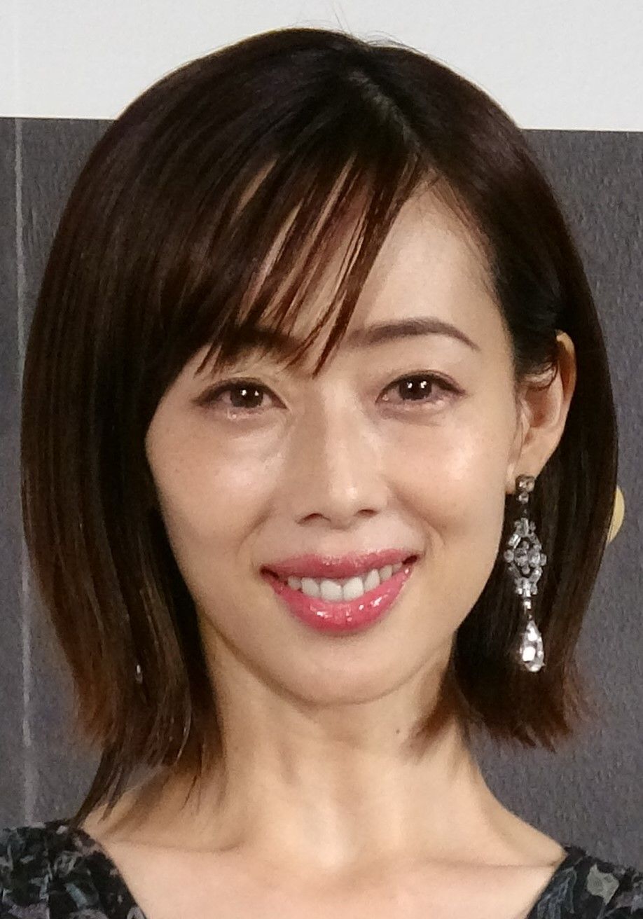 井上和香、第2子妊娠を報告「44歳での出産に不安」も　2015年に女の子を出産