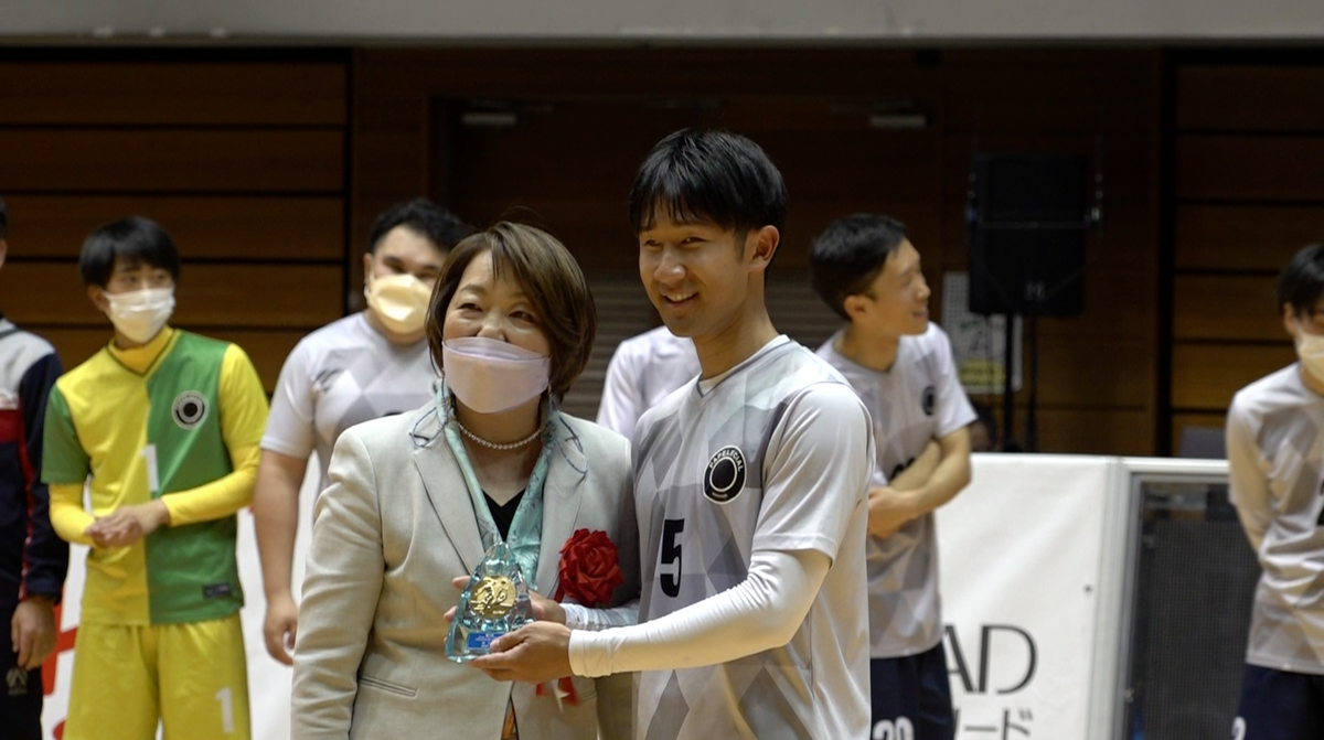 ブラインドサッカー日本選手権で優勝し貢献した川村怜選手