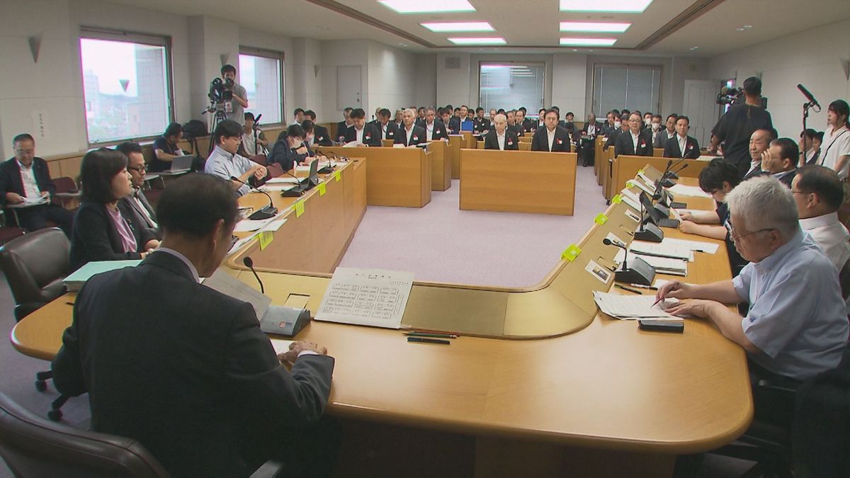 県議会総務警察委員会　不祥事事案の新事実｢報告なく議会軽視｣