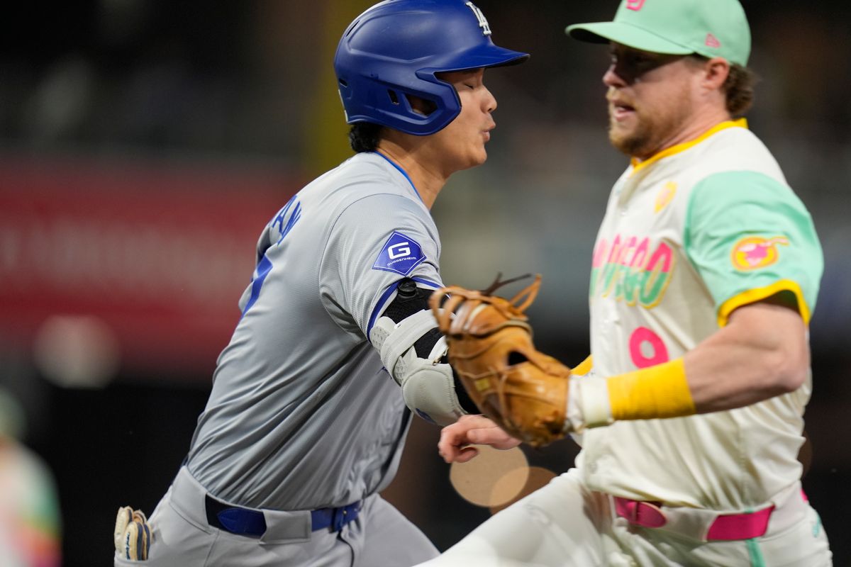 「やめてー、右腕ですよ」ドジャース・大谷翔平が一塁手と接触　右腕が相手の腹部に