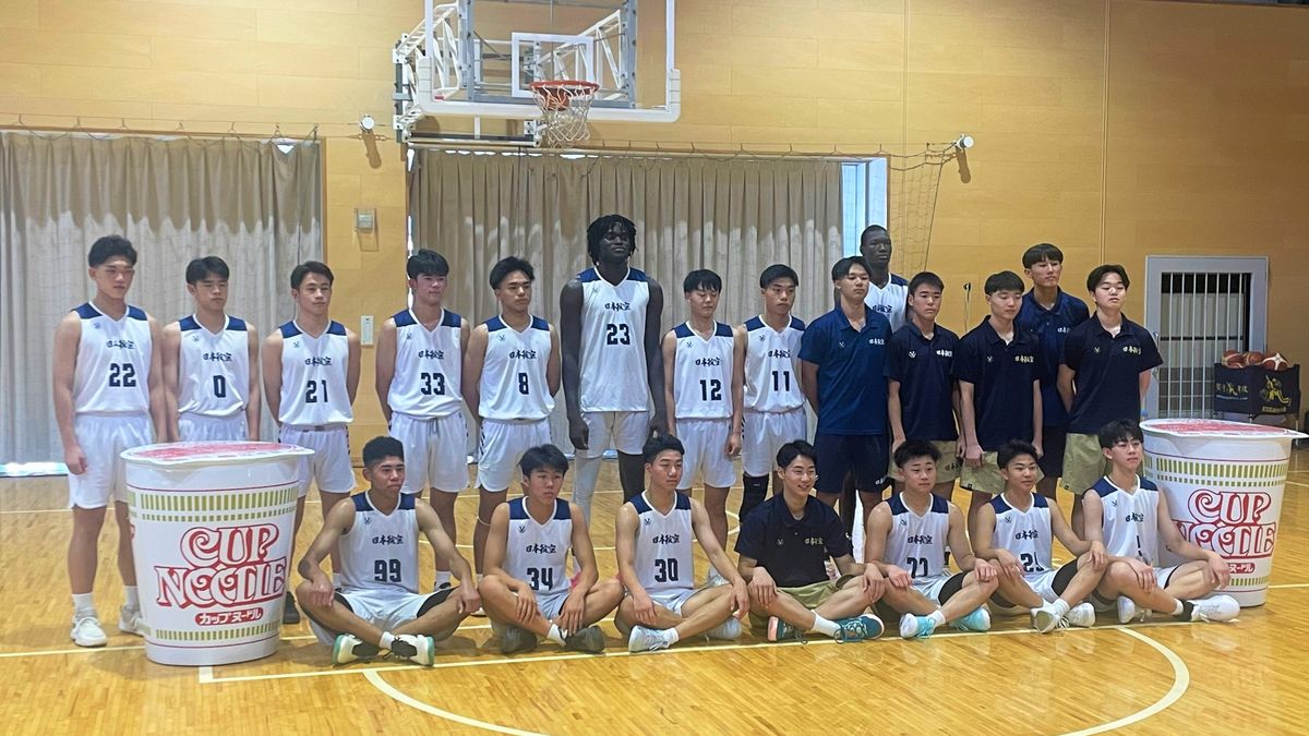 ダンク連発で114得点 男子・日本航空が連覇へ好スタート 18歳以下のバスケ関東リーグが開幕  山梨県