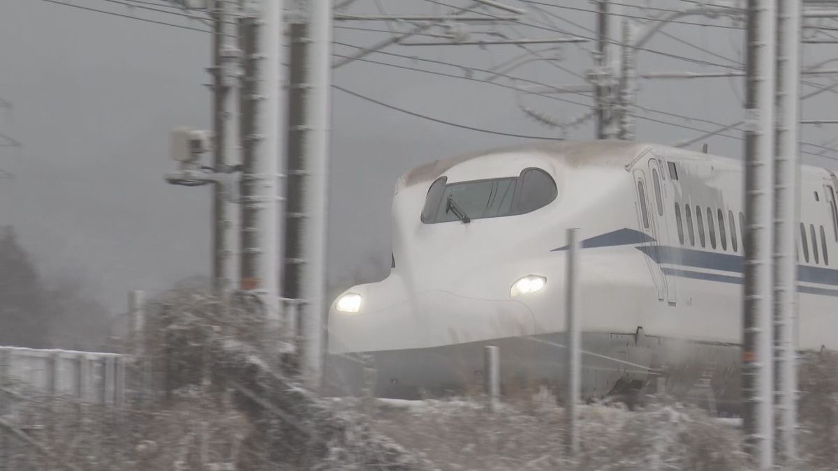 【速報】東海道・山陽新幹線で最大2時間の遅れ　雪の影響で三河安城～新大阪・広島～小倉間で徐行運転（8日午前11時現在）