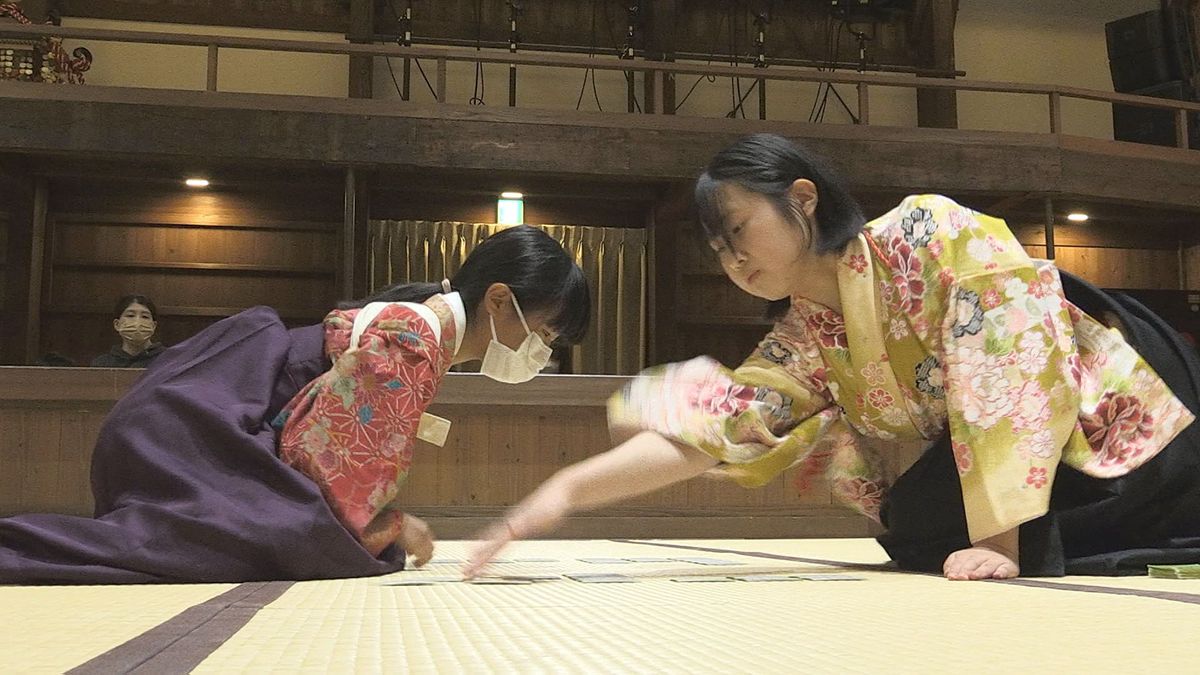 小浜市　新春恒例「かるた始め式」　今年１年の精進誓う