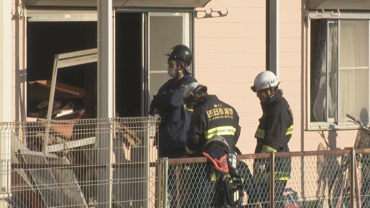 三重・四日市市　アパート１室全燃　男性１人死亡