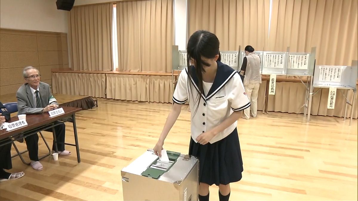 福岡県うきは市　全国初１８歳選挙投票