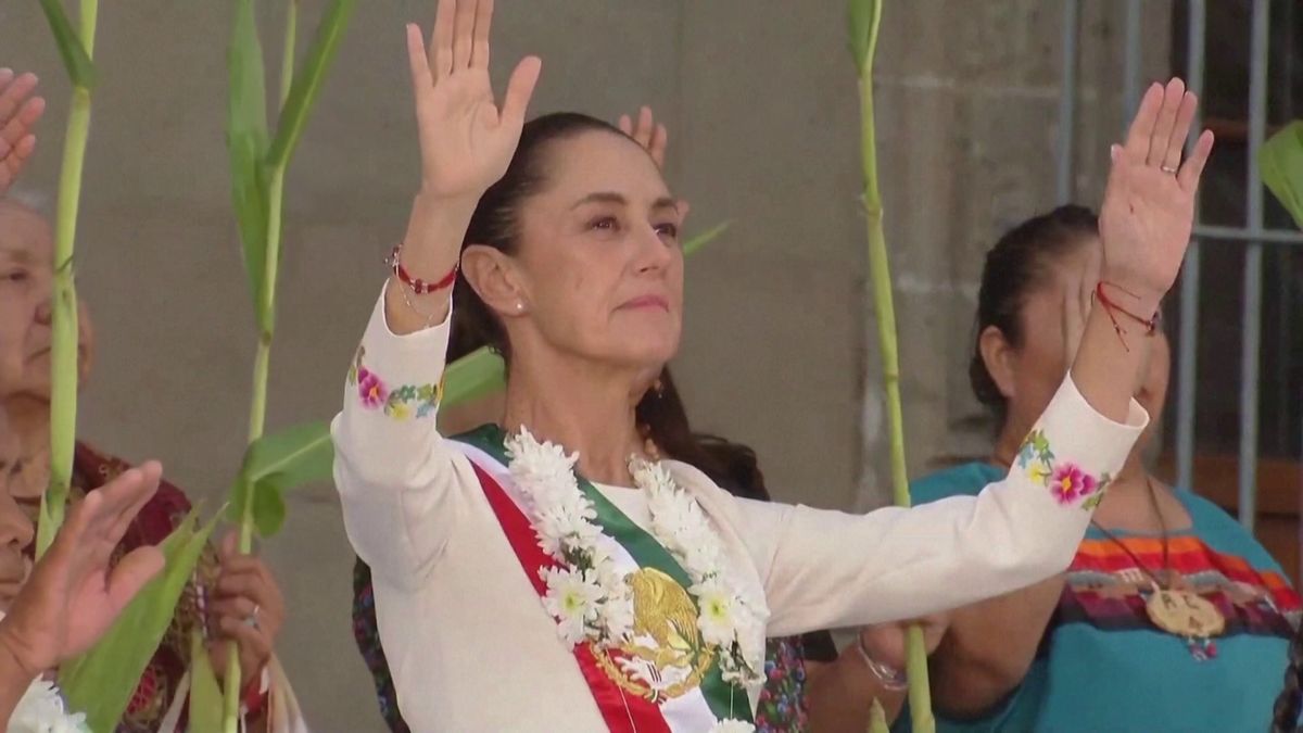 メキシコで史上初の女性大統領が就任