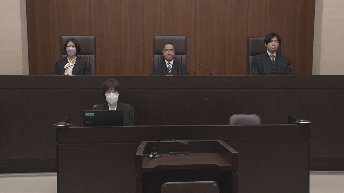 大阪地裁で行われた第一回口頭弁論（24日午前10時ごろ）