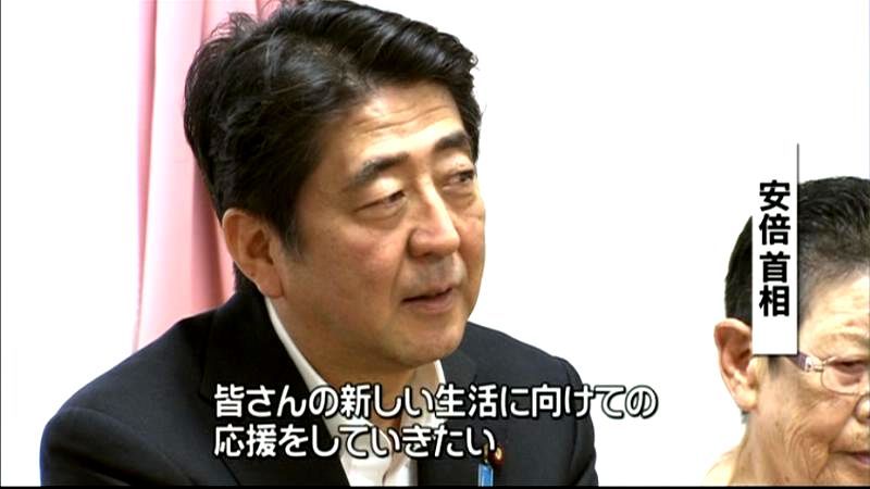 安倍首相、東松島市の災害公営住宅を視察