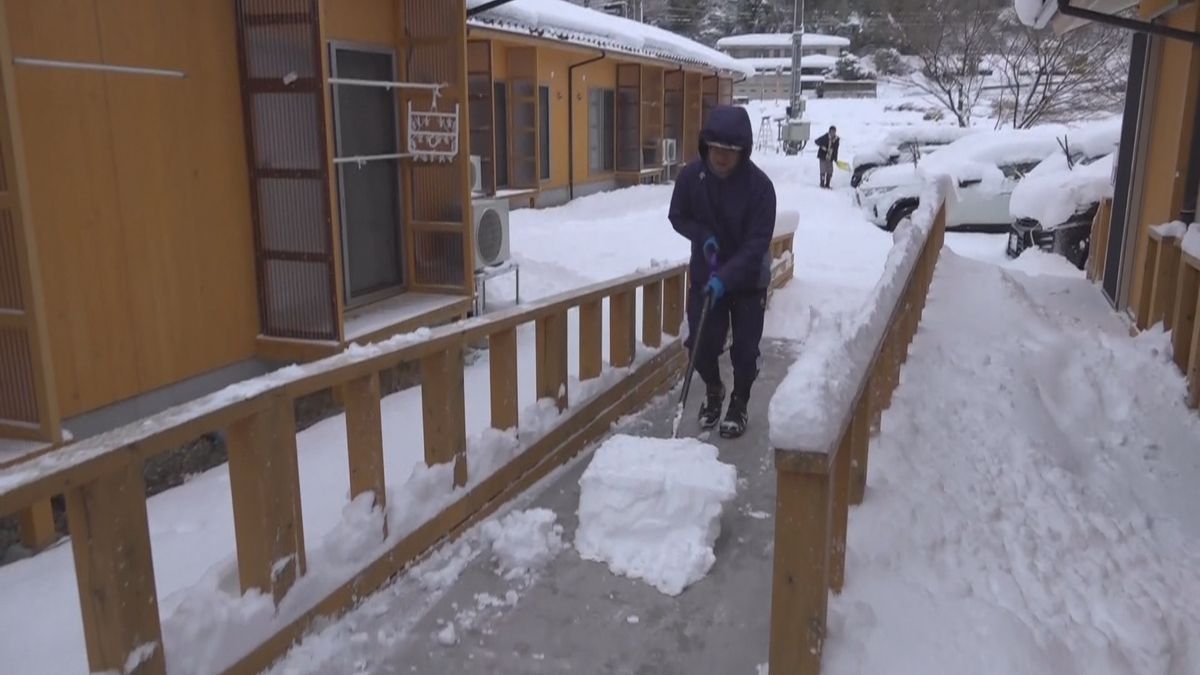 石川県内断続的に雪　能登北部で「顕著な大雪」情報発表