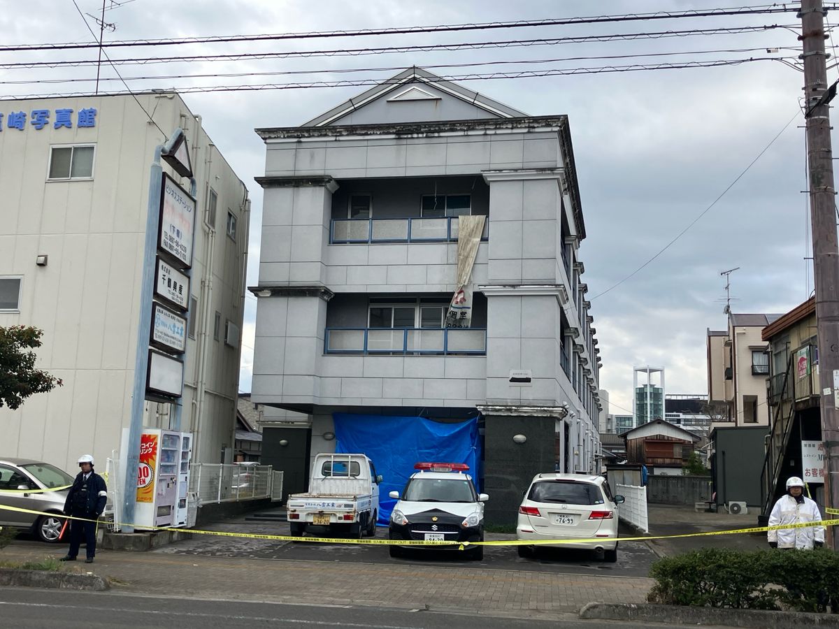 【速報】ビジネスホテルで経営者女性が殴られ意識不明　容疑者の男(43)を県外で逮捕　愛媛・西条市