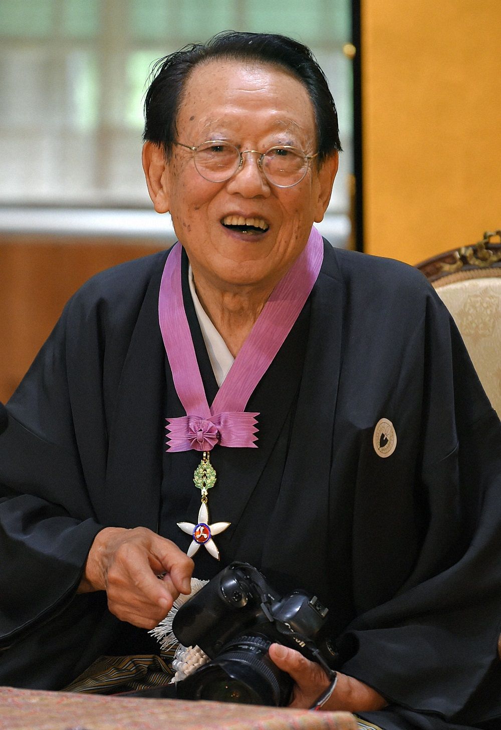 写真家・田沼武能さん死去 93歳　世界の子どもたちを撮り続け文化勲章も受章