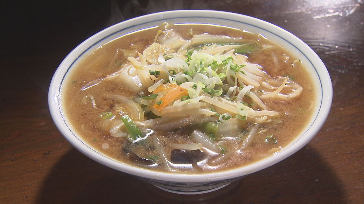 「湯村食堂」のラーメン（2020年取材）