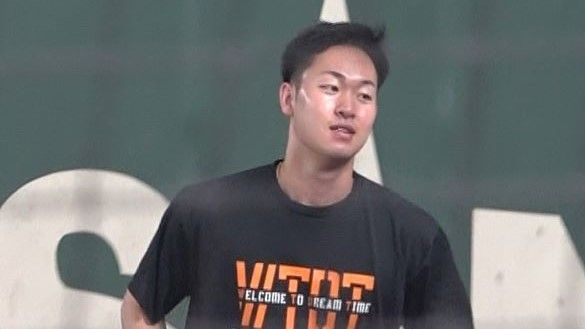 巨人・山崎伊織 アクシデント翌日に笑顔で練習　前日は爪が割れ緊急降板も抹消はされず