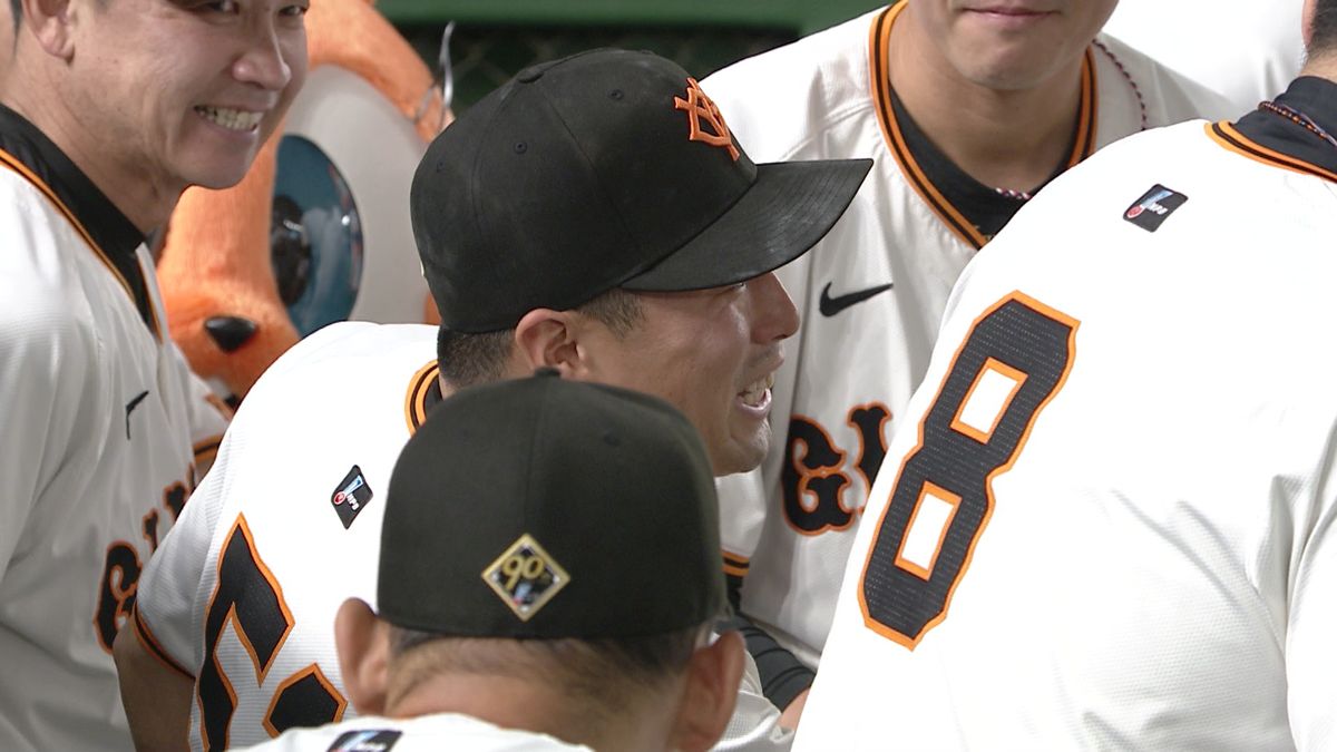 【巨人】浅野翔吾の試合前円陣が話題「せっかくマジックをつけたので…」坂本勇人は笑顔