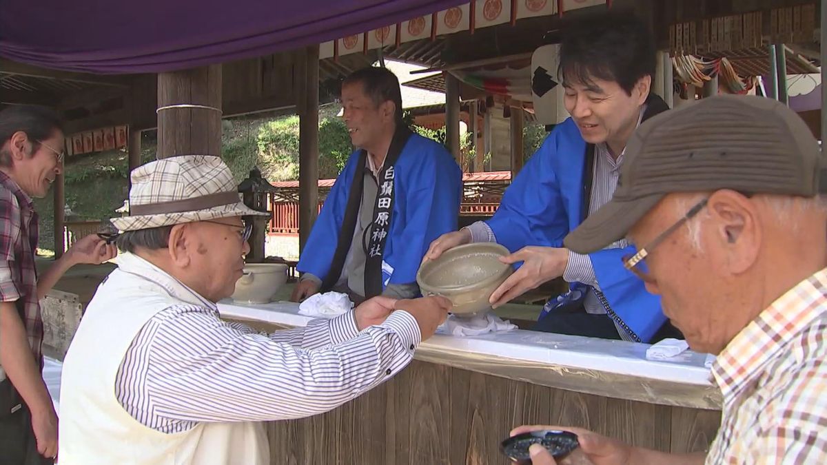 「飲みやすくてすっきり」どぶろく祭り　杵築市の神社で開催　大分