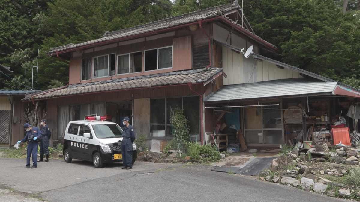阿智村で住宅半焼　81歳男性死亡　屋内から出火か