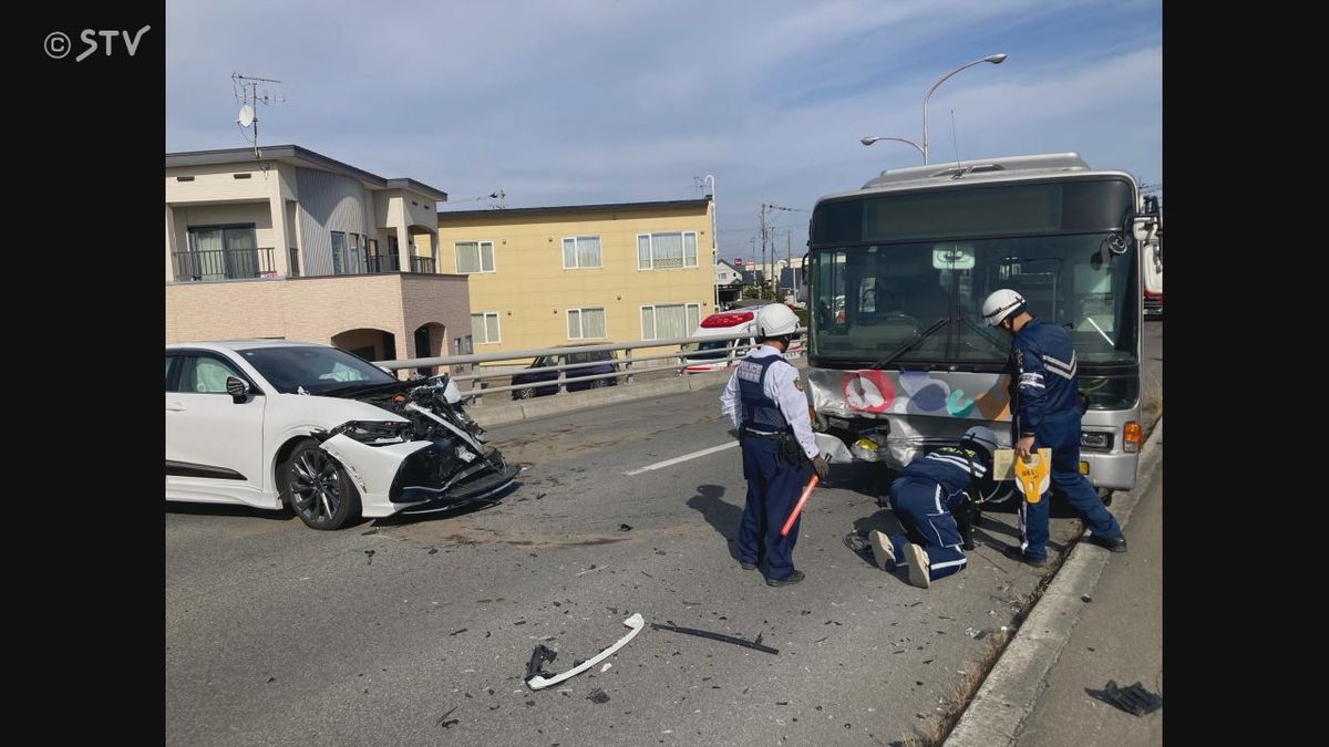 【速報】「交通事故があって負傷者がいる」　路線バスと乗用車が衝突　４人搬送　北海道旭川市