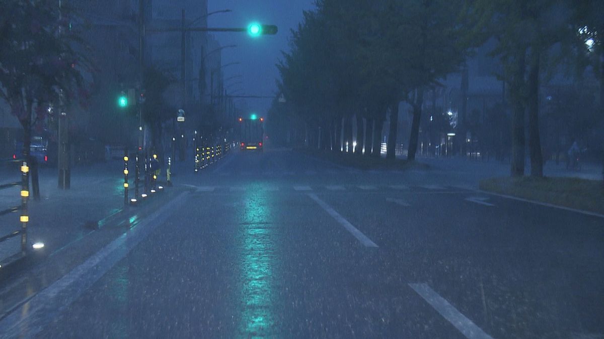 愛媛県内は昨夜から今朝にかけ大雨 JR四国が一部区間で運転見合わせ 伊予市で一時断水も