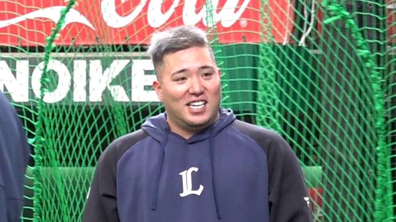 “WBC帰国から2日”　侍ジャパン・山川穂高がOP戦でホームラン＆どすこいパフォーマンス