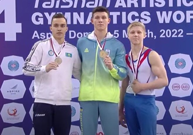 ウクライナ選手の隣で胸に「Ｚ」マークのロシア選手　体操種目別Ｗ杯で「衝撃的な行動」国際体操連盟は選手を処分へ