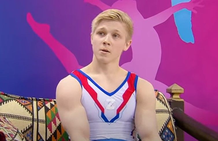 胸に「Z」マークのシールを貼ったロシアの選手(イタリア体操連盟の公式YouTubeより)