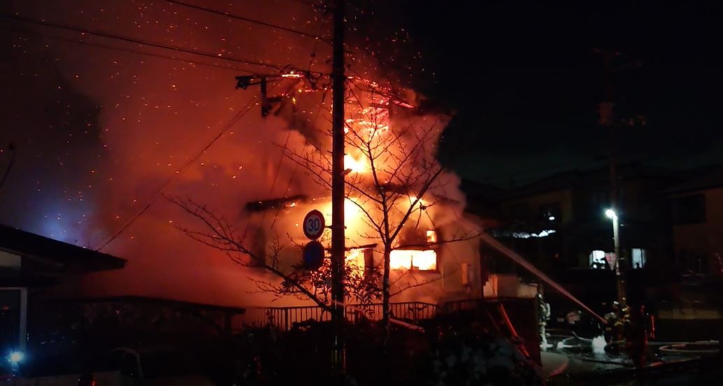 宮城野区の住宅火災で焼け跡から身元不明の遺体　住人の84歳女性連絡取れず＜仙台＞