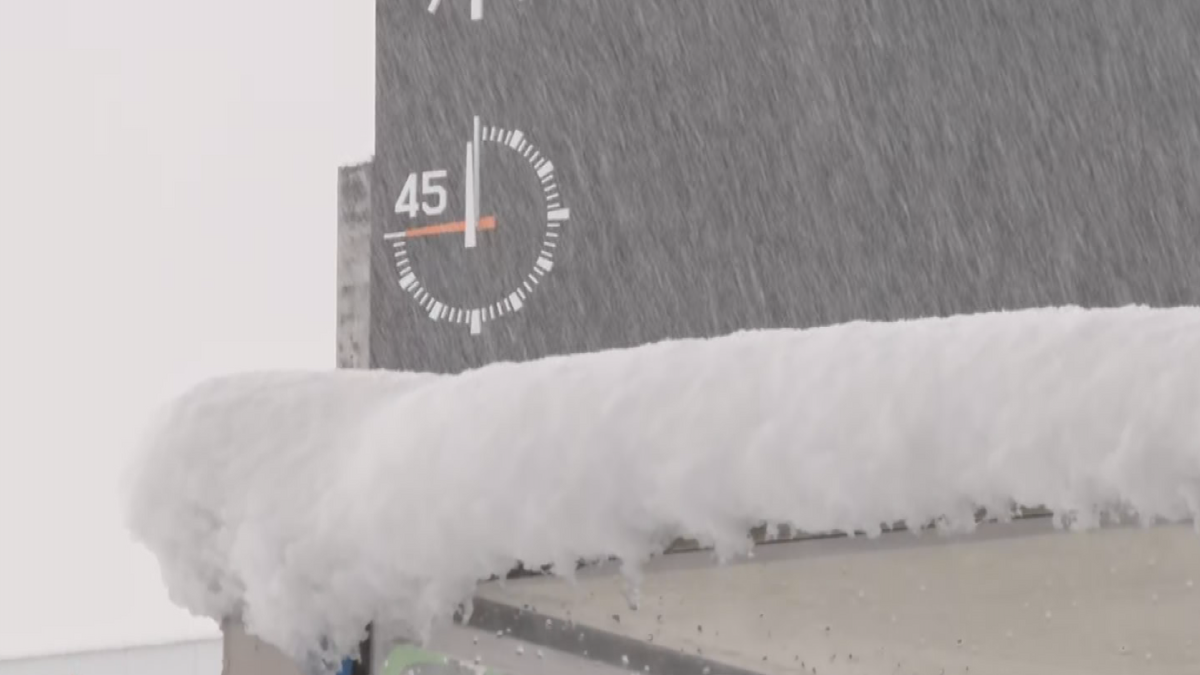 前線伴った低気圧の影響で県内は中部中心に雪　松本山雅FCとAC長野パルセイロの信州ダービーは中止に【長野】