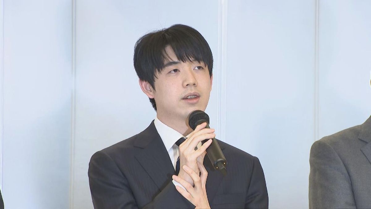 将棋の「指し初め式」  藤井七冠が新年の抱負語る　名古屋将棋対局場