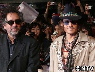 ジョニデ、長時間サービスにファン大興奮