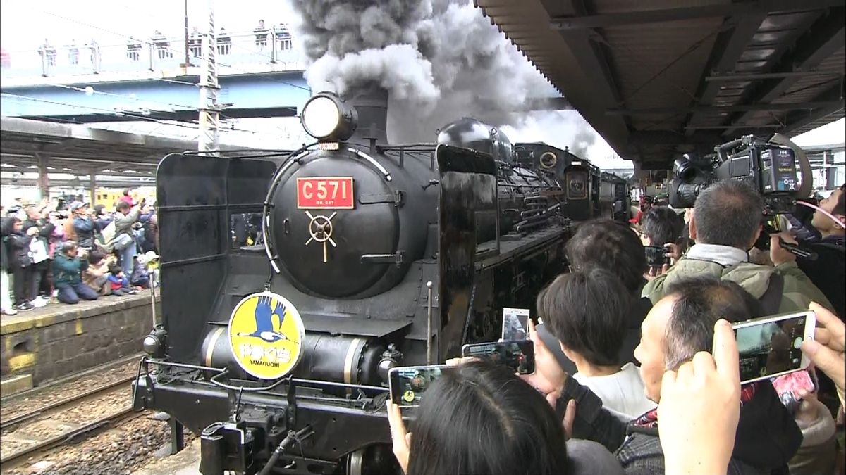 蒸気機関車「デゴイチ」４４年ぶりに復活