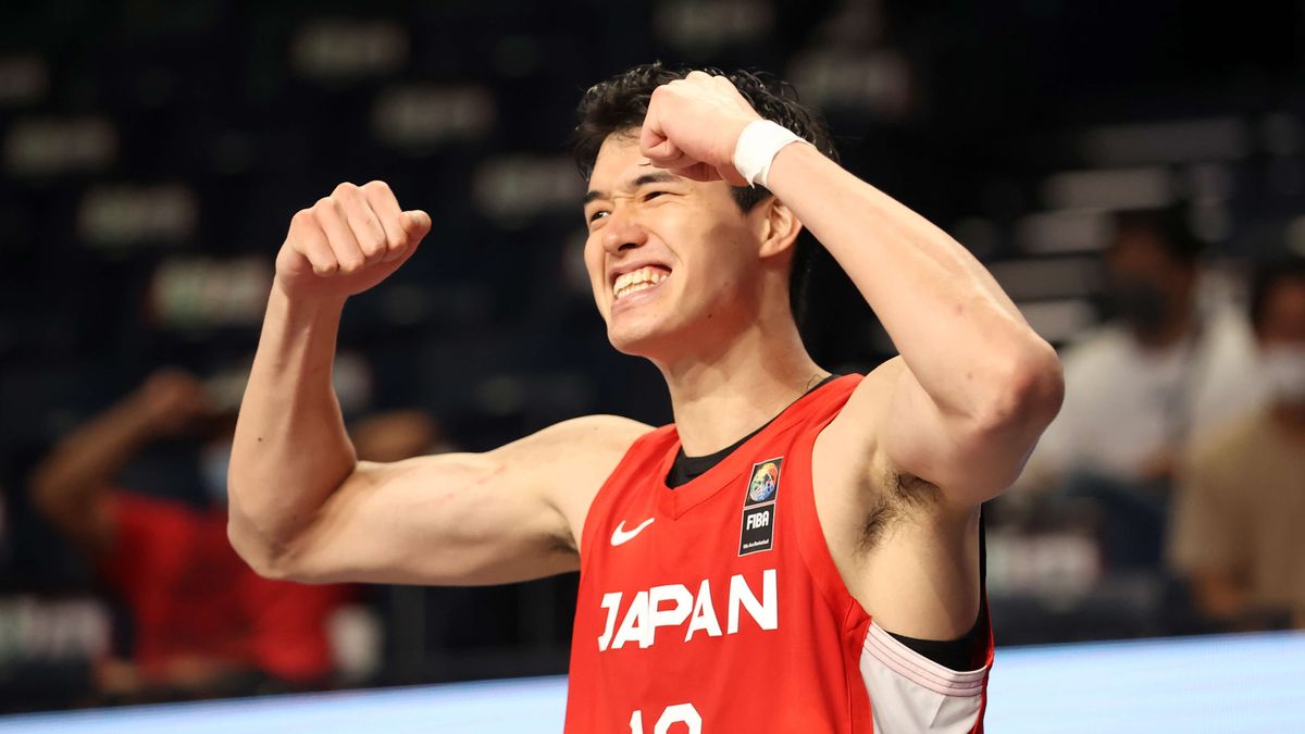 バスケ日本代表・渡邊雄太選手(写真：日刊スポーツ/アフロ)