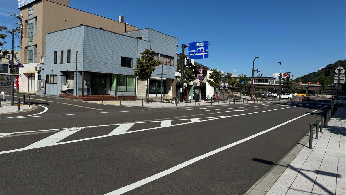 【速報】自転車に乗っていた人が軽自動車にはねられ死亡　越前市役所のすぐ近く