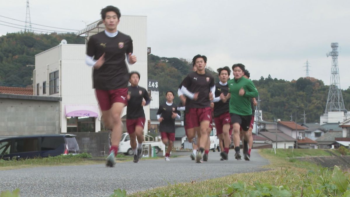 明誠サッカー部名物「土手ラン」