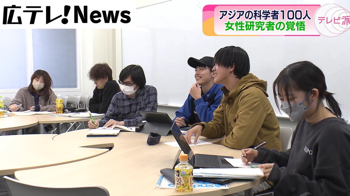 学生１０人が、片山さんの講義を受講している