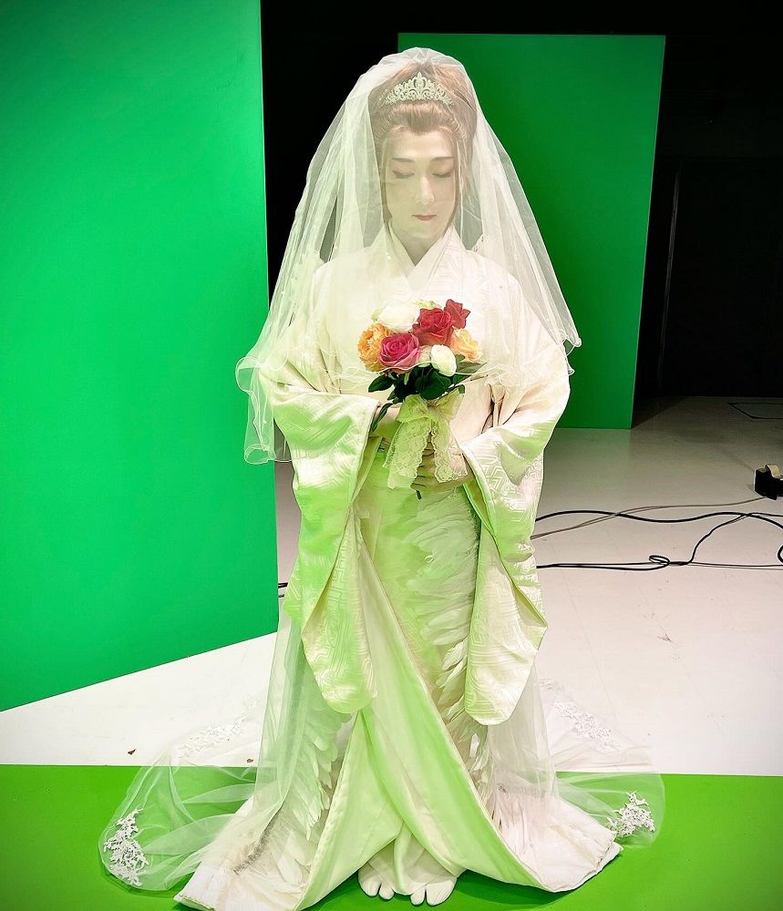 女方で活躍・中村米吉　ベールをまとった写真で結婚報告　父は人間国宝の五代目中村歌六