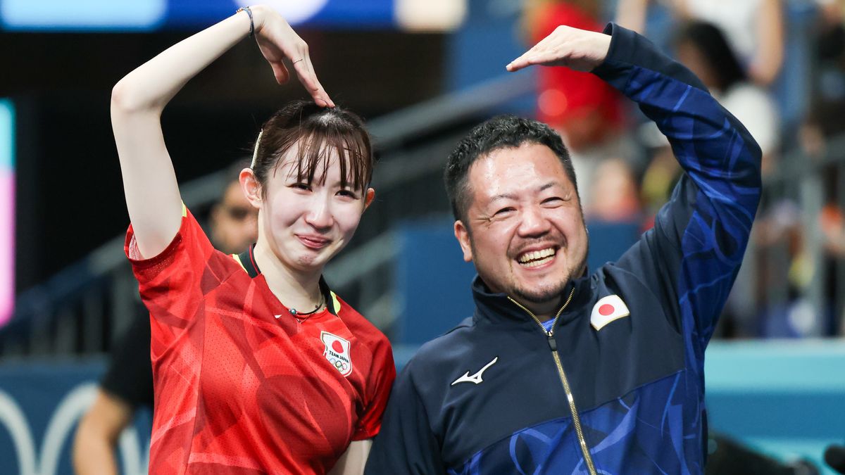 「ひなとおっさんコーチ」早田ひなの全日本優勝に前コーチが祝福「次、こっちがしゃべる番」止まらぬ会話で仲の良さにじむ