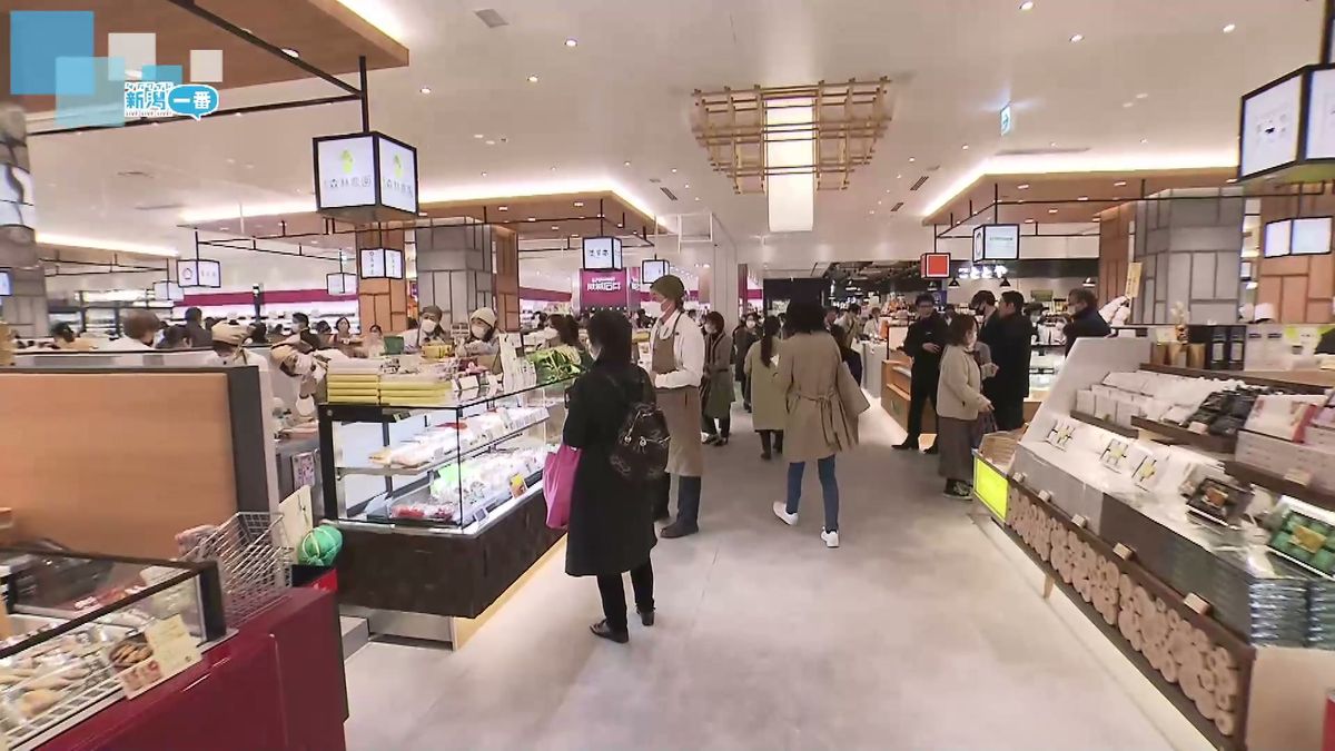 変わるJR新潟駅　新業態の店など27日にオープンする約50店舗の内覧会　内部の様子は　　《新潟》