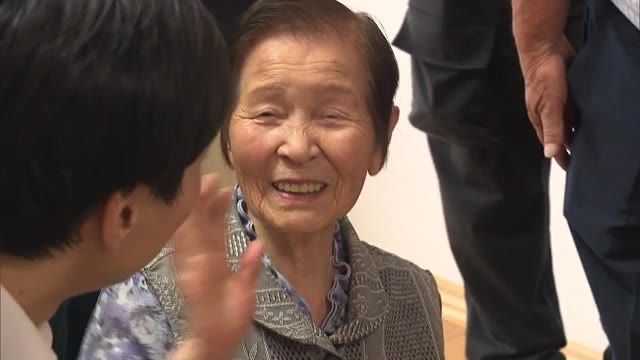 敬老の日を前に　宮崎市が100歳長寿者をお祝い