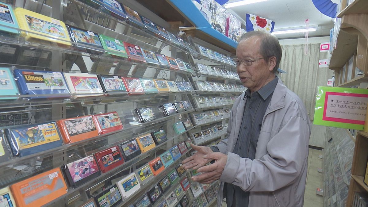 なつかしのソフトがずらり！レトロな雰囲気漂う中古ゲーム店 海外から訪れる人も 山梨