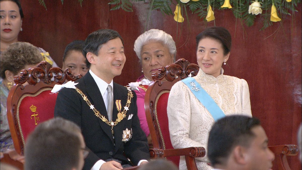 ツポウ6世国王の戴冠式に出席された天皇皇后両陛下　2015年7月4日トンガ・ヌクアロファ