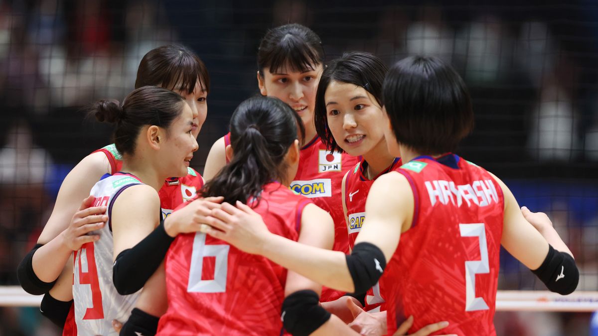 ネーションズリーグ・中国戦（６月４日）での女子日本代表(写真：YUTAKA/アフロスポーツ)