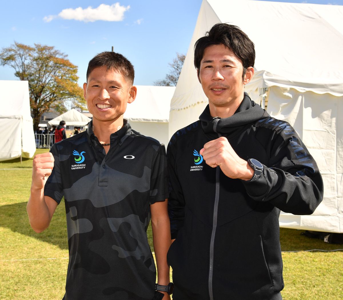 駿河台大学時代の今井先生と徳本一善監督(写真：日刊スポーツ/アフロ)