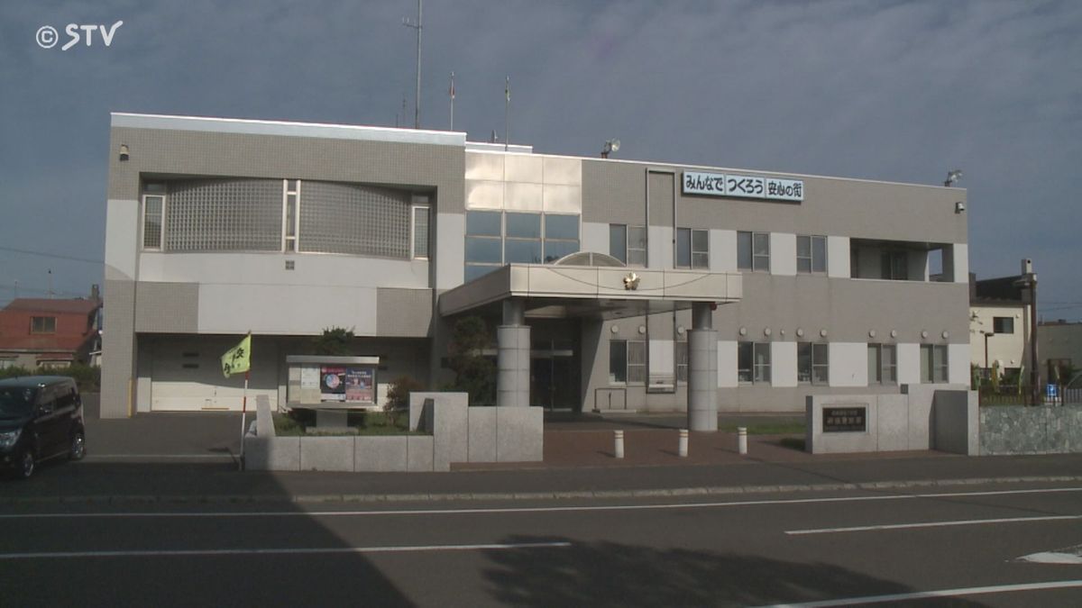 油圧ショベルが傾いて…作業員頭部挟まれ死亡　ショベル運転の男逮捕 村発注の工事現場　北海道