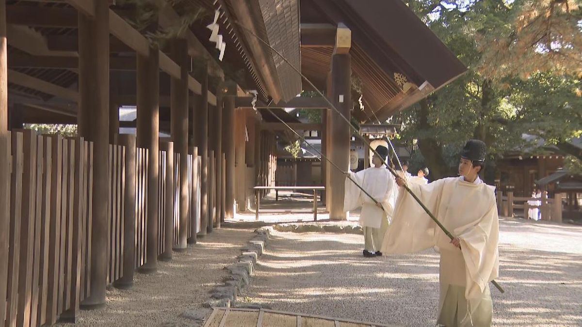 新年を迎える準備　熱田神宮で年末恒例の｢すす払い｣