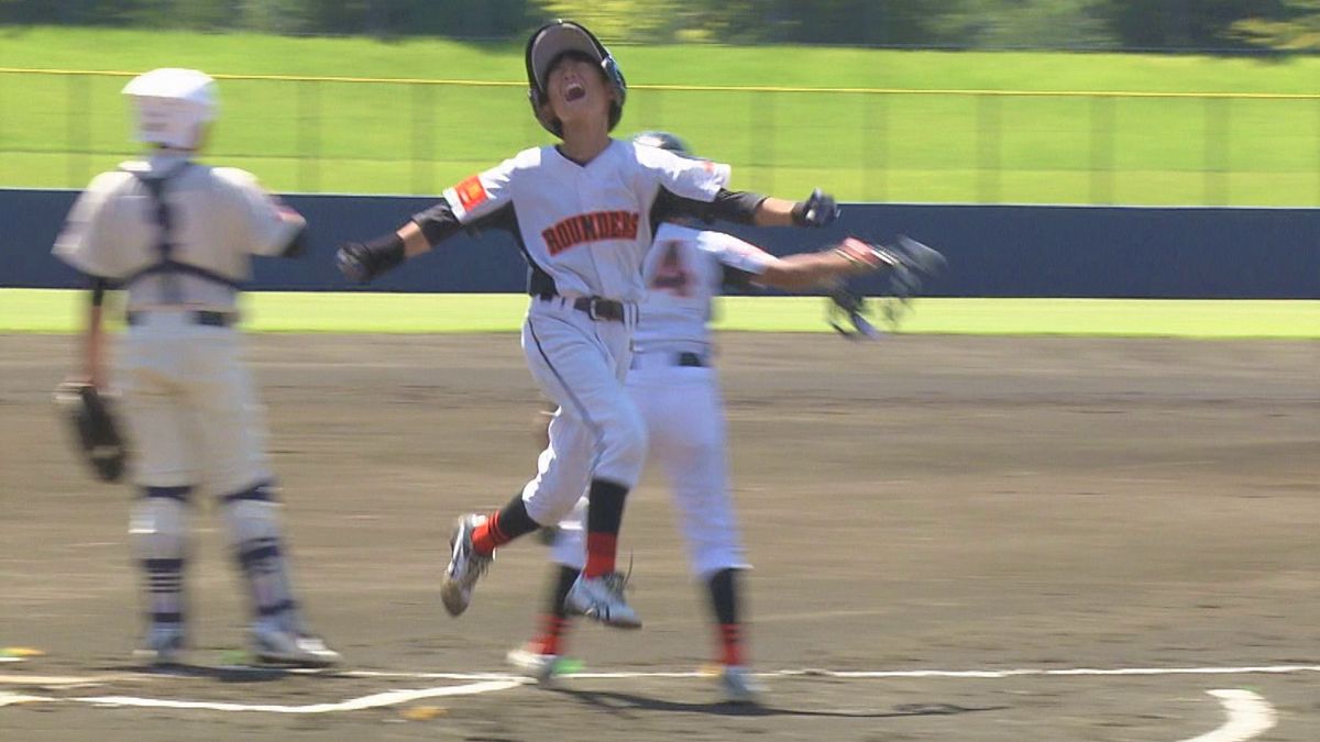 山梨県ナンバーワンはラウンダースに 少年野球大会で6年ぶり3回目の栄冠  山梨県