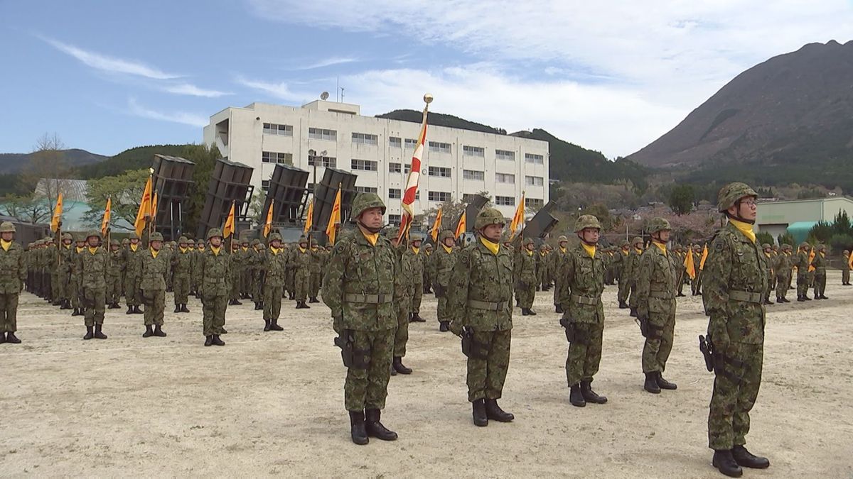 台湾有事などに備え　ミサイル連隊など第2特科団の改編行事